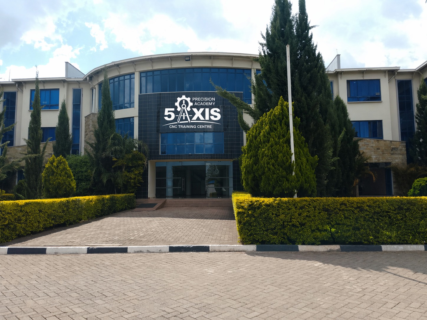 5-Axis premises